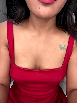 Snapshot of LeisyXO chatting on 12/08/24, 11:51 LeisyXO online show from 12/08/24, 11:51