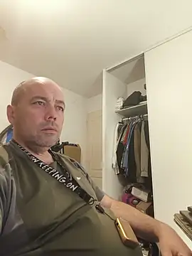 Snapshot of veryverybigdick45 chatting on 05/22/26, 10:37 veryverybigdick45 online show from 05/22/26, 10:37