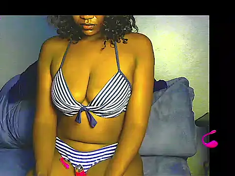 lilylovexx online show from 12/01/25, 03:44