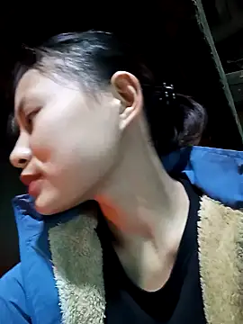 Snapshot of trieungoclnt chatting on 12/14/24, 03:40 trieungoclnt online show from 12/14/24, 03:40