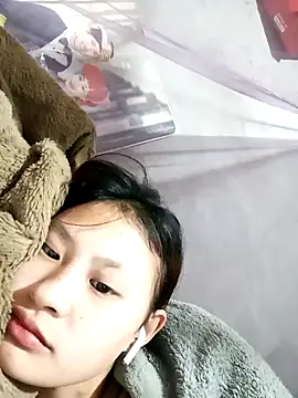 Snapshot of trieungoclnt chatting on 01/21/25, 10:19 trieungoclnt online show from 01/21/25, 10:19