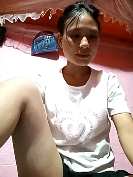 Snapshot of trieungoclnt chatting on 09/10/25, 06:35 trieungoclnt online show from 09/10/25, 06:35