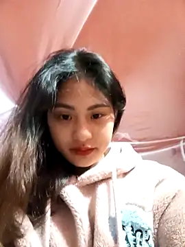 Snapshot of trieungoclnt chatting on 10/25/25, 09:39 trieungoclnt online show from 10/25/25, 09:39