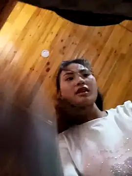 Snapshot of trieungoclnt chatting on 10/26/25, 06:52 trieungoclnt online show from 10/26/25, 06:52