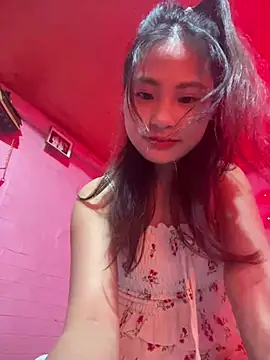 trieungoclnt online show from 02/05/26, 04:17