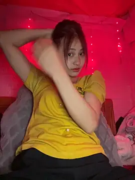 Snapshot of trieungoclnt chatting on 03/13/26, 07:15 trieungoclnt online show from 03/13/26, 07:15