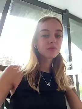 Snapshot of enjoy_my_beauty chatting on 02/17/25, 04:20 enjoy my beauty online show from 02/17/25, 04:20