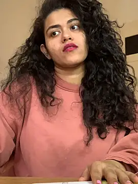 Curvydesifromgermany online show from 12/10/24, 12:38