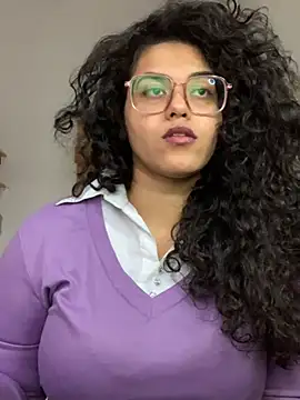 Curvydesifromgermany online show from 01/22/25, 03:07