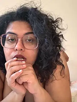 Curvydesifromgermany online show from 02/03/25, 10:36