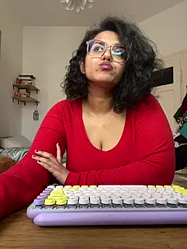 Curvydesifromgermany online show from 03/20/25, 11:38