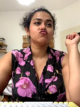 Curvydesifromgermany online show from 09/10/25, 10:59