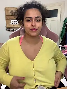 Curvydesifromgermany online show from 11/04/25, 01:21