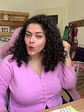 Curvydesifromgermany online show from 04/08/26, 10:59