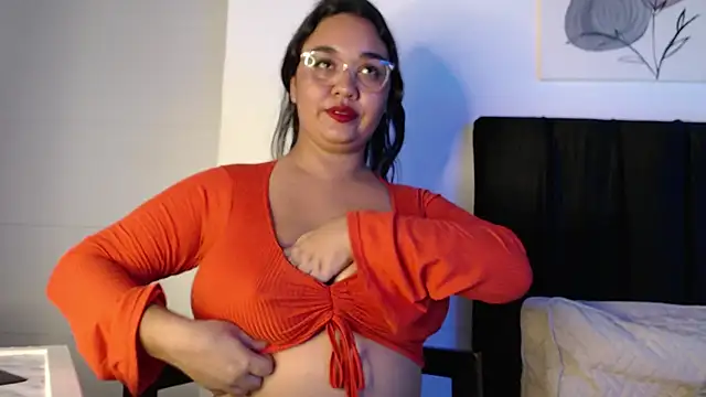 Snapshot of Alezapark chatting on 02/08/25, 03:31 Alezapark online show from 02/08/25, 03:31