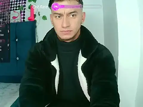 Snapshot of Kevin_Torres chatting on 12/15/24, 05:56 Kevin Torres online show from 12/15/24, 05:56