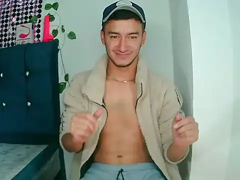 Snapshot of Kevin_Torres chatting on 12/27/24, 05:37 Kevin Torres online show from 12/27/24, 05:37