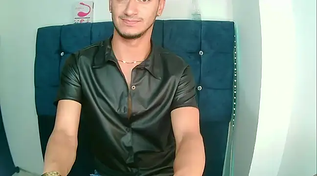 Snapshot of Kevin_Torres chatting on 01/11/25, 09:25 Kevin Torres online show from 01/11/25, 09:25