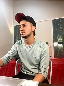 Snapshot of Kevin_Torres chatting on 09/14/25, 10:09 Kevin Torres online show from 09/14/25, 10:09