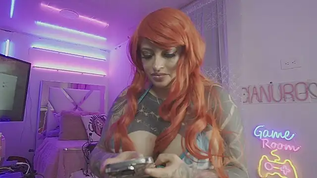 Snapshot of angelacianuro_ chatting on 02/11/25, 04:33 angelacianuro online show from 02/11/25, 04:33