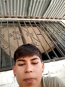 Lukas strong online show from 09/29/25, 04:45