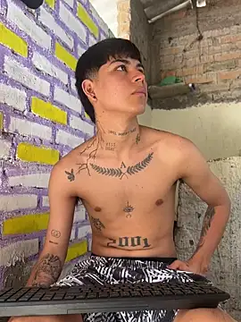 Lukas strong online show from 11/30/25, 03:16