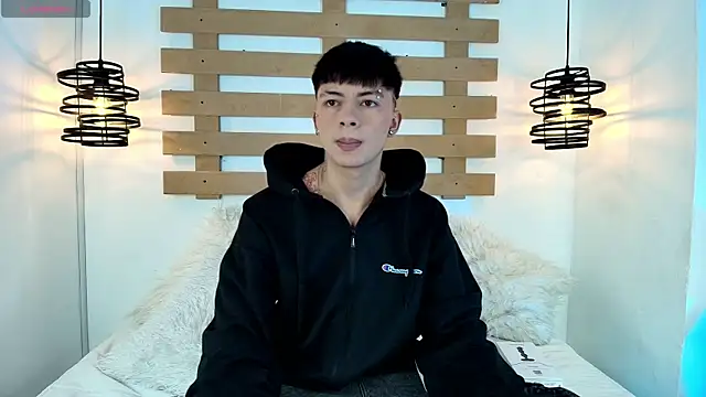 Steev Novoa online show from 03/23/25, 05:10