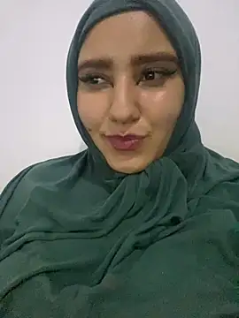 hannahayat online show from 12/22/24, 12:17