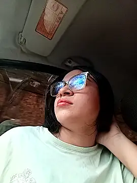 -VICKKY online show from 11/14/25, 02:05