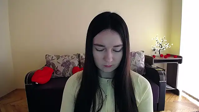 Pretty shy online show from 04/06/26, 08:48