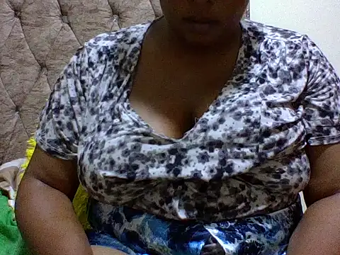 zoey10 online show from 09/15/25, 04:29