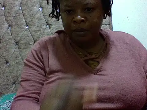 Snapshot of zoey10 chatting on 03/06/26, 07:05 zoey10 online show from 03/06/26, 07:05