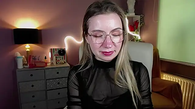 Mia Tasty online show from 03/21/25, 10:50