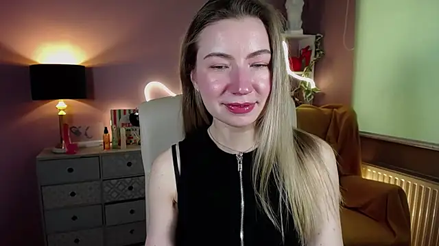 Mia Tasty online show from 03/22/25, 11:00