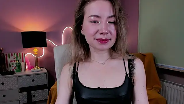 Mia Tasty online show from 11/22/25, 07:40