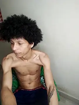 Snapshot of cardrey05 chatting on 09/27/25, 10:04 cardrey05 online show from 09/27/25, 10:04