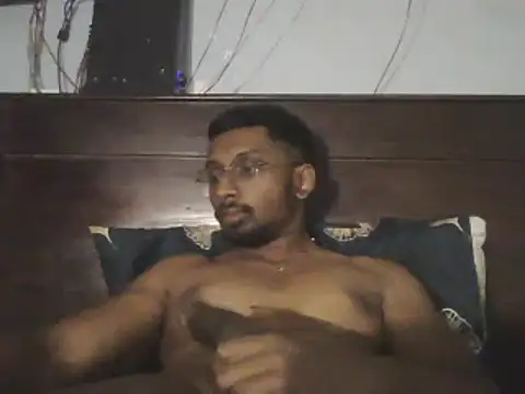 Snapshot of chennaibull101 chatting on 01/20/25, 05:59 chennaibull101 online show from 01/20/25, 05:59