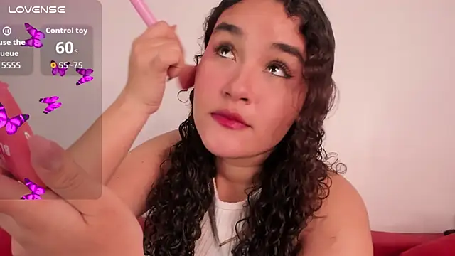 Snapshot of Chanelle_ chatting on 09/29/25, 01:38 Chanelle  online show from 09/29/25, 01:38