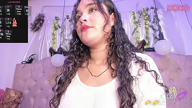 Snapshot of Chanelle_ chatting on 11/27/25, 02:19 Chanelle online show from 11/27/25, 02:19