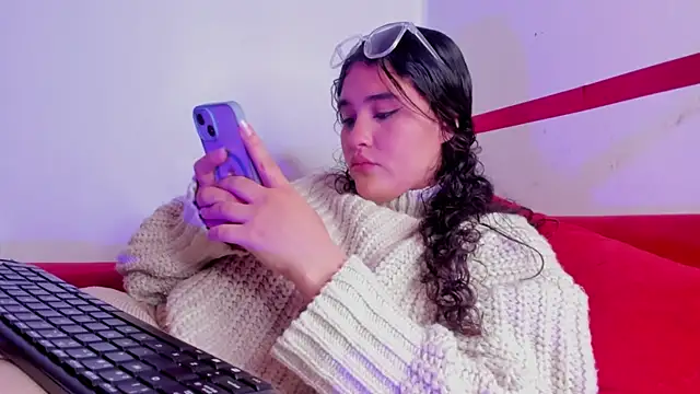 Snapshot of Chanelle_ chatting on 12/22/25, 03:09 Chanelle online show from 12/22/25, 03:09