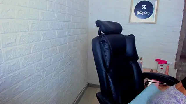 ImCrazzy online show from 09/26/25, 02:43