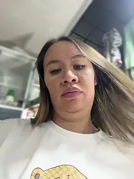 Emiily lee online show from 12/21/25, 03:24