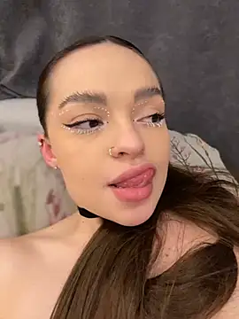 Snapshot of AnaWest chatting on 01/20/25, 05:48 AnaWest online show from 01/20/25, 05:48