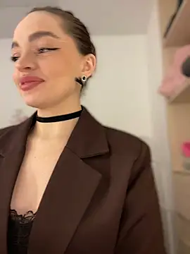 Snapshot of AnaWest chatting on 02/13/25, 05:58 AnaWest online show from 02/13/25, 05:58