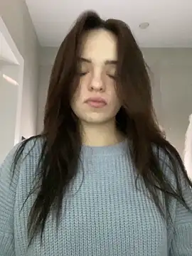 Snapshot of AnaWest chatting on 10/19/25, 04:57 AnaWest online show from 10/19/25, 04:57