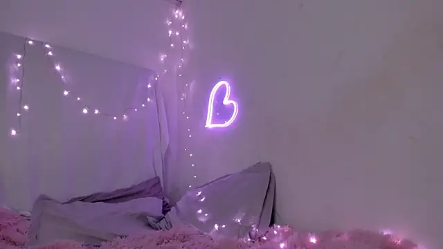 BonnieCute  online show from 12/28/24, 12:03