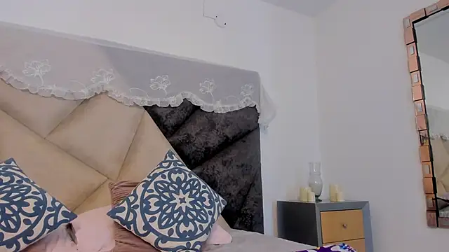 BonnieCute  online show from 10/28/25, 12:25