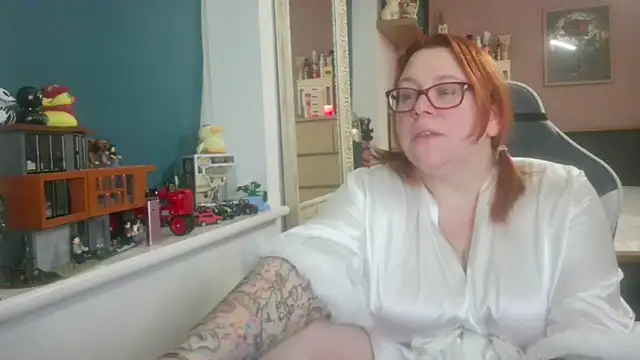 Snapshot of NikiDeeOfficial chatting on 02/20/26, 10:21 NikiDeeOfficial online show from 02/20/26, 10:21