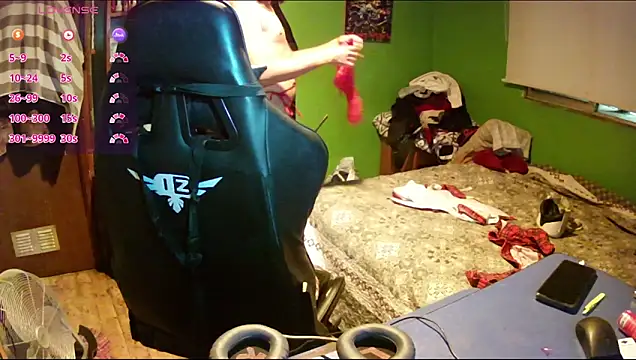 Snapshot of MeowFelina chatting on 02/21/25, 05:24 MeowFelina online show from 02/21/25, 05:24