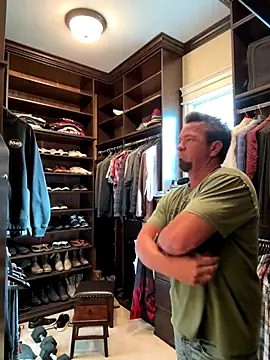 sluttydylan online show from 11/16/25, 09:31